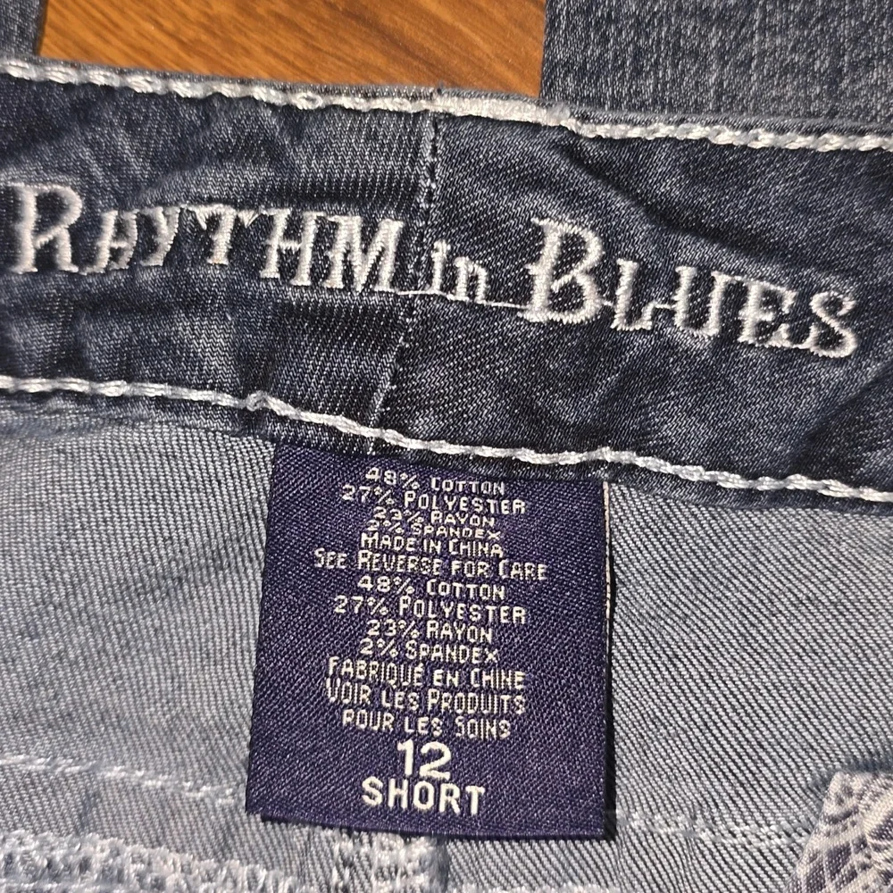 Rhythm In Blues Denim Jeans Women's Size 12 Short Embellished Pockets Bootcut - Picture 2 of 7